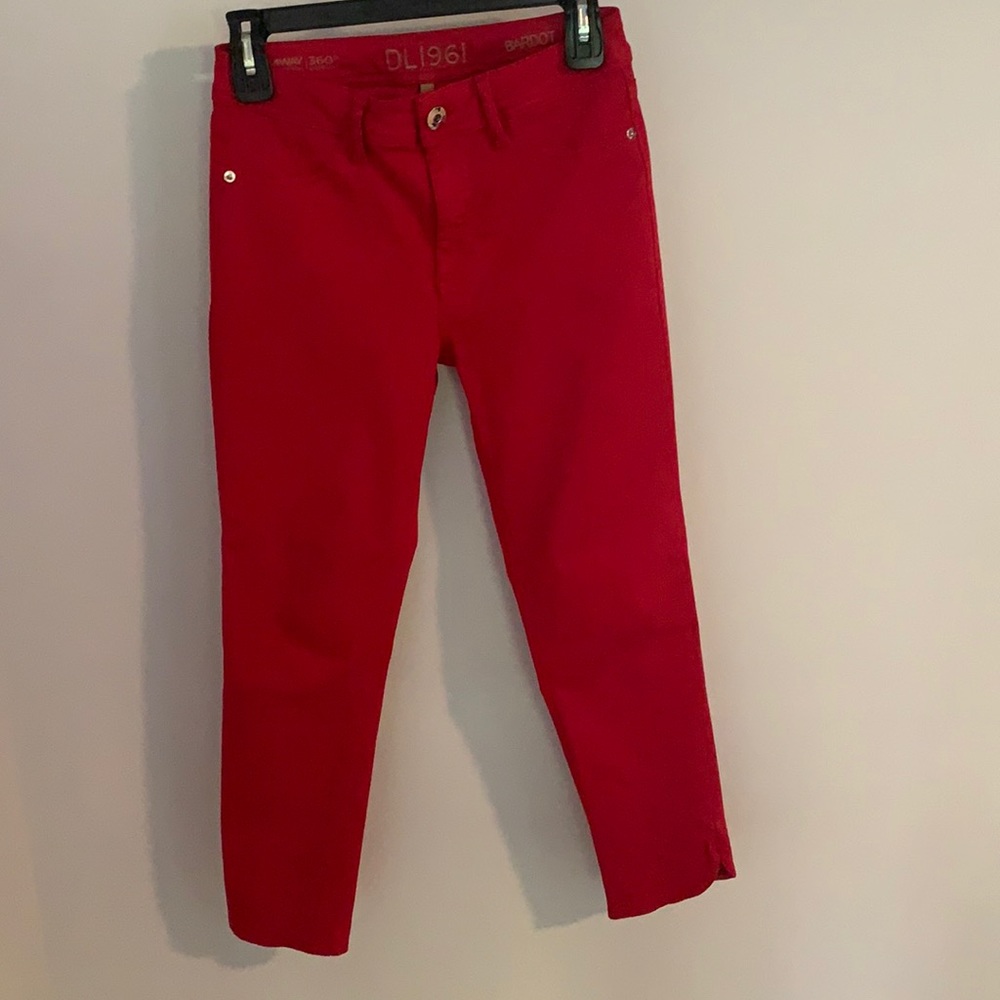 DLI961 size 27 red pants